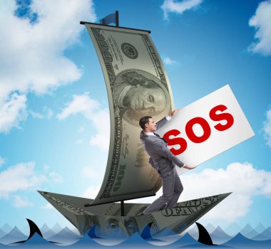 İş adamı teknedeki SOS mesajı için yardım istiyor.