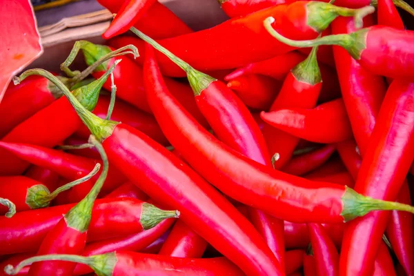 Buah di kios tampilan pasar — Stok Foto