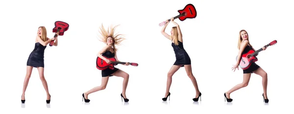 Mulher tocando guitarra isolada no branco — Fotografia de Stock