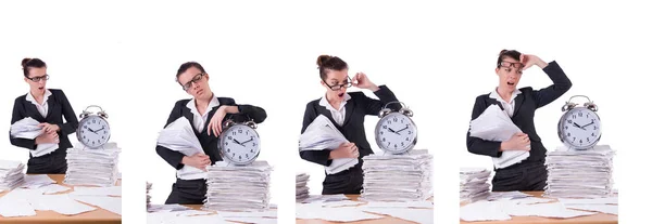 Kvinna affärskvinna under stress missar sina deadlines — Stockfoto