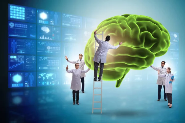 Läkarteam som undersöker mänsklig hjärna — Stockfoto