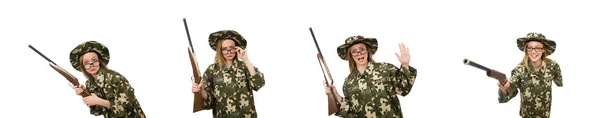 A menina de uniforme militar segurando a arma isolada em branco — Fotografia de Stock