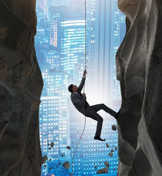 İş adamı iş kavramındaki zorlukların üstesinden geldi