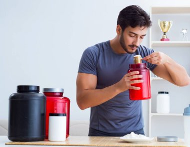 Sporcu daha iyi kaslar için yeni protein takviyeleri tadıyor