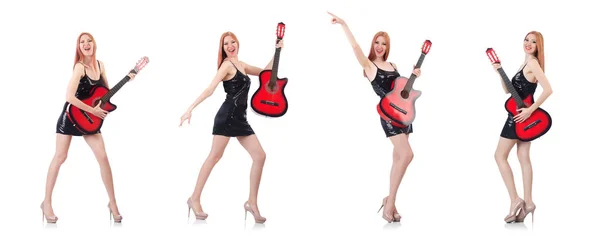Vrouwelijke gitaar performer geïsoleerd op wit — Stockfoto