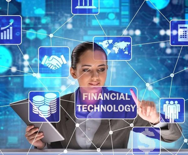 Affärskvinna med tablett i finansiella teknik fintech begreppsmässigt — Stockfoto