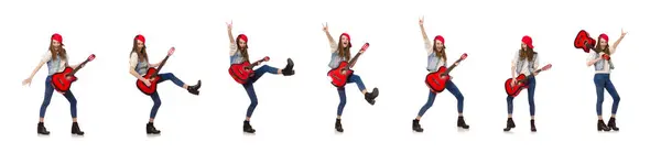 Menina sorrindo jovem com guitarra isolada no branco — Fotografia de Stock