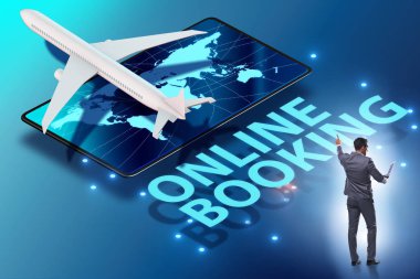 İş adamıyla online uçuş rezervasyonu kavramı