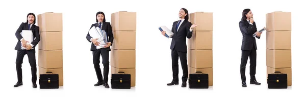 Hombre con cajas llenas de trabajo — Foto de Stock