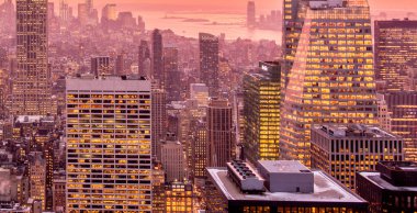 Günbatımında New York Manhattan manzarası