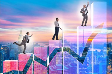 İş adamı büyüme kavramında bar çizelgelerine tırmanıyor