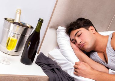 Akşamdan sonra gece parti adam