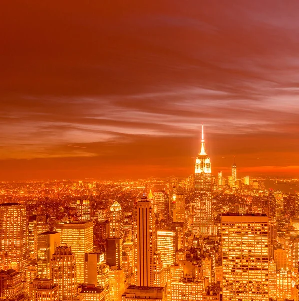 Uitzicht op New York Manhattan tijdens zonsondergang — Stockfoto