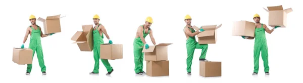 상자와 함께 녹색 작업복에 남자 — 스톡 사진