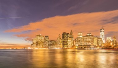 Brooklyn 'den Manhattan manzarası