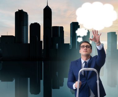 Belirtme çizgisi iletiye uzanarak işadamı