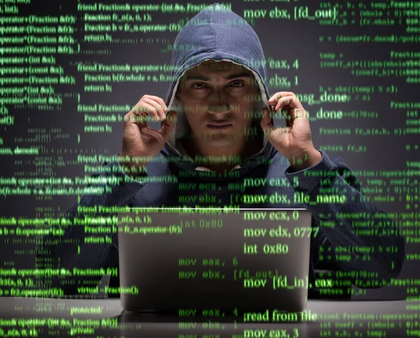 Jonge hacker in data security concept — Stockfoto