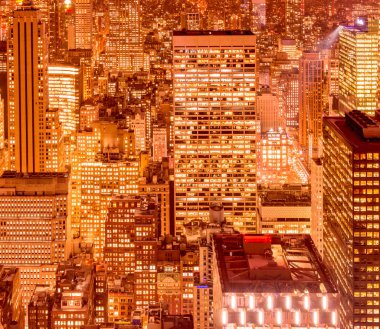 Günbatımında New York Manhattan 'ın gece manzarası