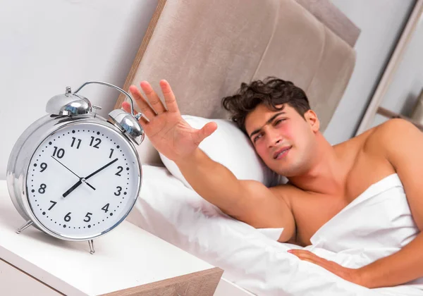 Man having trouble waking up in the morning — Stock Photo, Image