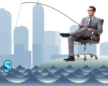 İşadamı sudan dolar avlıyor