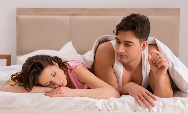 Family conflict with wife husband in bed — Stock Photo, Image