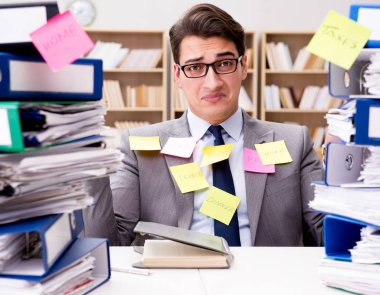 İşadamı birden fazla öncelikle mücadele ediyor