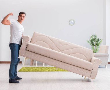 Adam hareketli mobilya ev