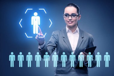 Çevrimiçi eleman alma ve iş arama kavramı