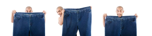 Uomo a dieta concetto con jeans oversize — Foto Stock