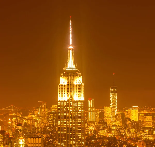 Uitzicht op New York Manhattan tijdens zonsondergang — Stockfoto