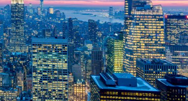 Günbatımında New York Manhattan manzarası