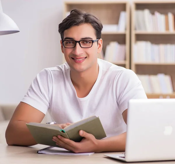 Young man working in the office — Stock Photo, Image