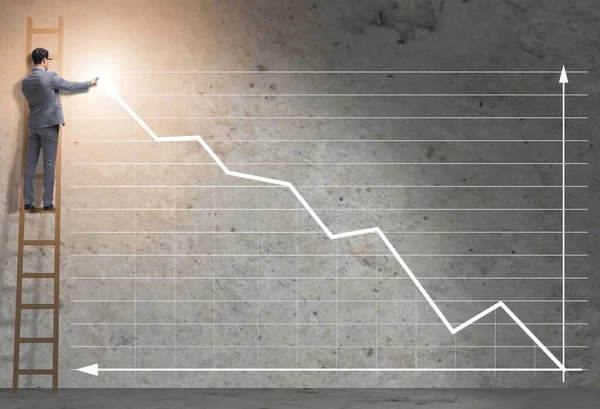 Giovane imprenditore che facilita la crescita economica — Foto Stock