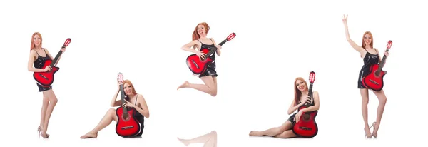 白で隔離される女性のギター演奏 — ストック写真