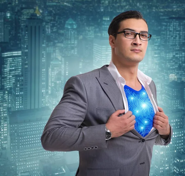 Superheld bereitet sich auf die Rettung der Stadt vor — Stockfoto
