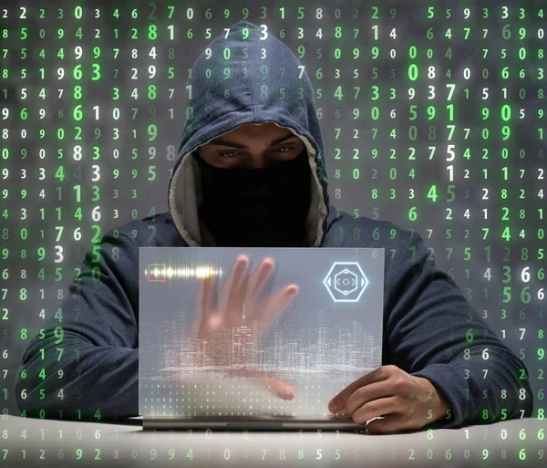 Jonge hacker in data security concept — Stockfoto