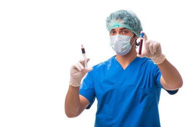 Beyaz tenli yakışıklı doktor.
