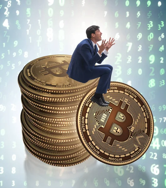 Επιχειρηματίας λυπημένος για bitcoin συντριβή τιμή — Φωτογραφία Αρχείου