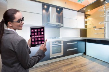 Çevrimiçi otel rezervasyonu kavramı