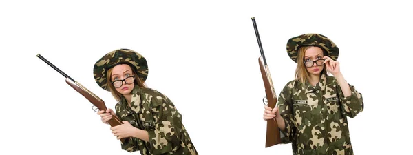 Девушка в военной форме держит пистолет изолирован на белом — стоковое фото