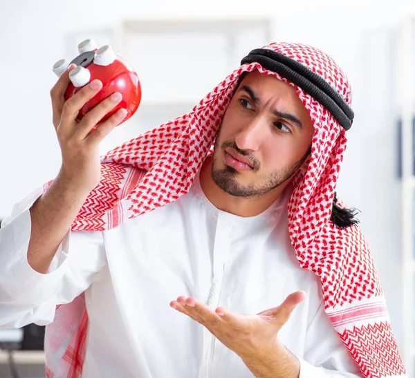 Arab businessman working in the office — Stock Photo, Image