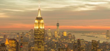 Günbatımında New York Manhattan manzarası