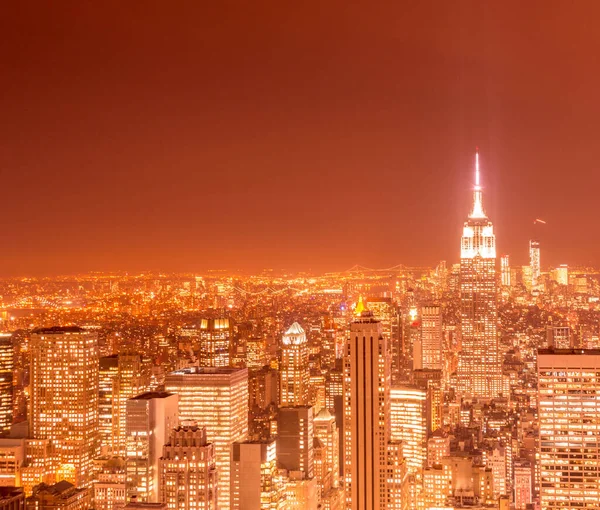 Uitzicht op New York Manhattan tijdens zonsondergang — Stockfoto