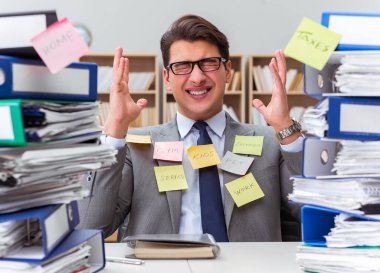 İşadamı birden fazla öncelikle mücadele ediyor