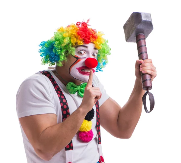 Rolig clown med en hammare isolerad på vit bakgrund — Stockfoto