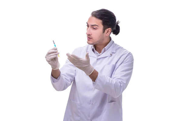 Mladý hezký lékař s injekční stříkačkou izolovanou na bílém — Stock fotografie