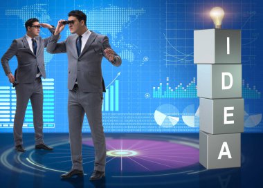 Parlak fikirler arayan iş adamı.