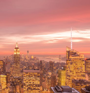 Günbatımında New York Manhattan manzarası