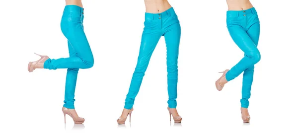 Piernas de mujer en pantalones azules — Foto de Stock