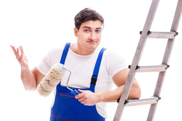 Giovane pittore uomo con scala isolata su sfondo bianco — Foto Stock